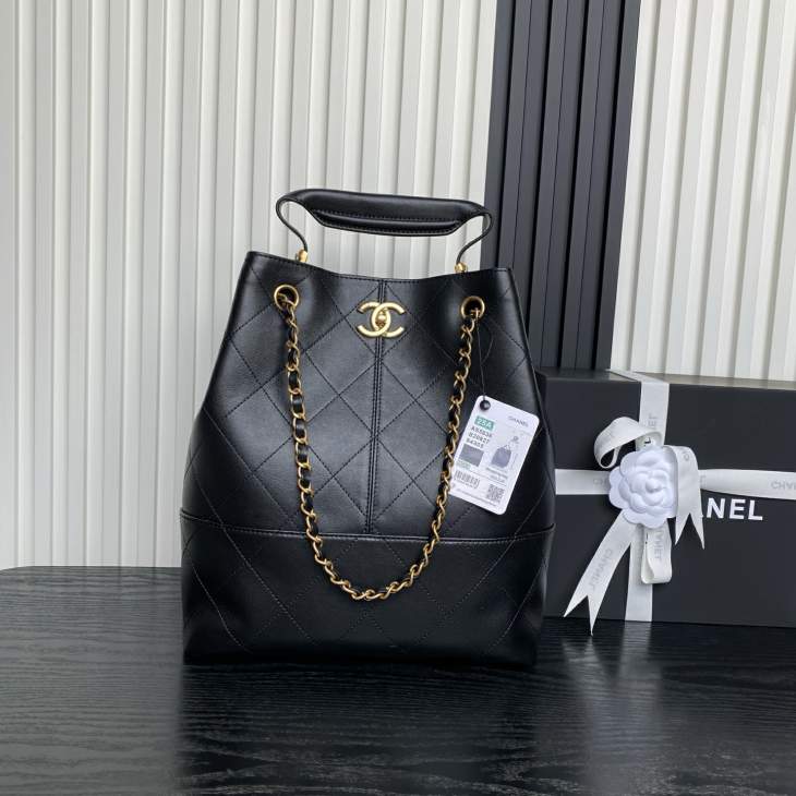 Picture of Chanel Handbags _SKUfw239865982fw